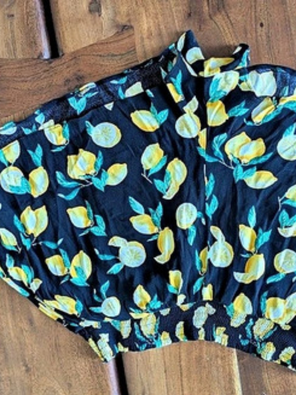 PINK Floral High Waist Shorts in Black & Yellow Size Medium